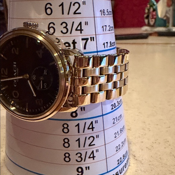 COACH Men's Harrison Gold-tone Bracelet Watch with Box - Picture 8 of 9